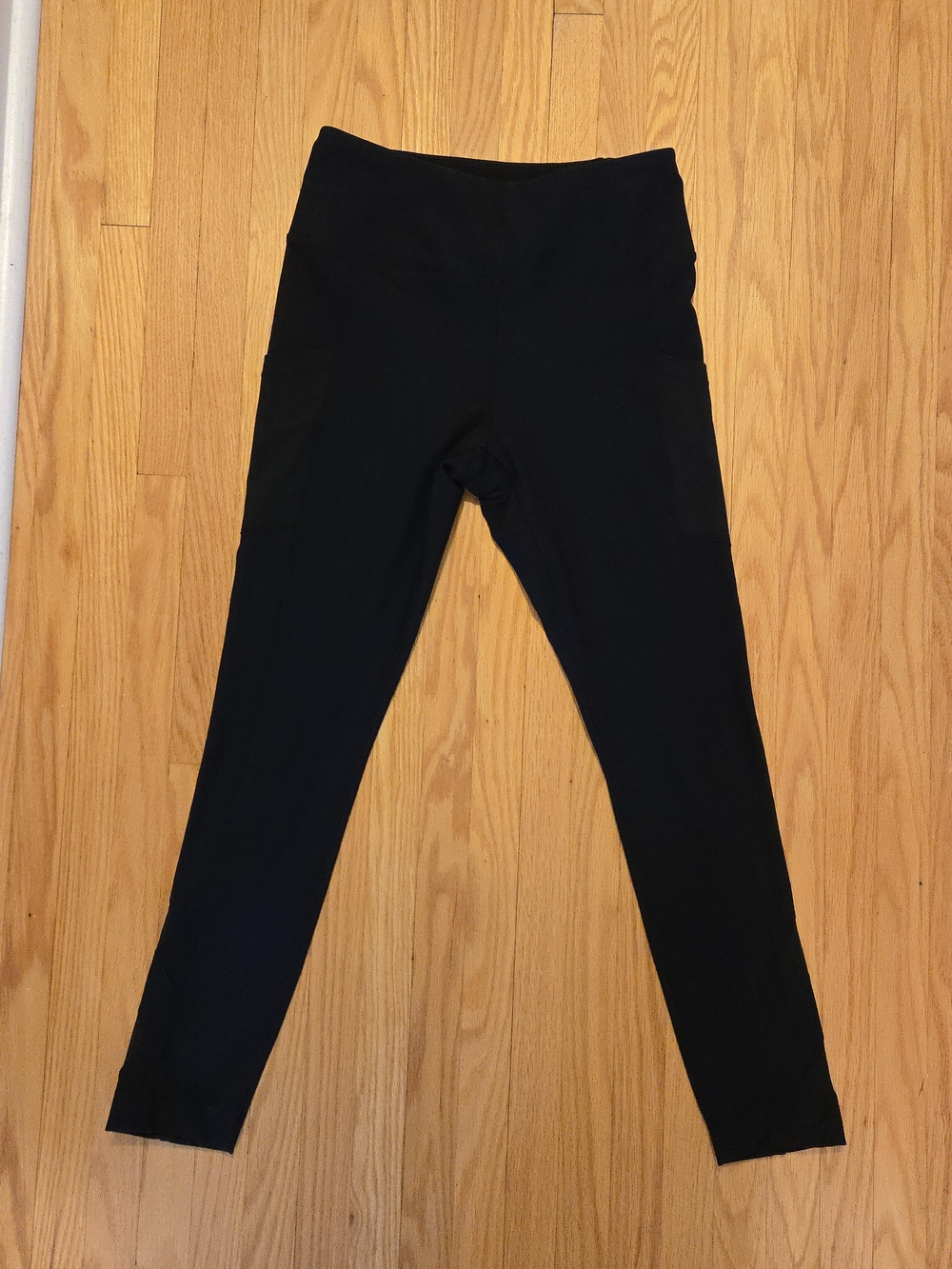 Mondetta Women's Black Leggings with Mesh Detail and Side Pockets